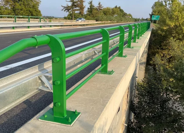 Rekonstrukce zábradlí na dálnici D 35
